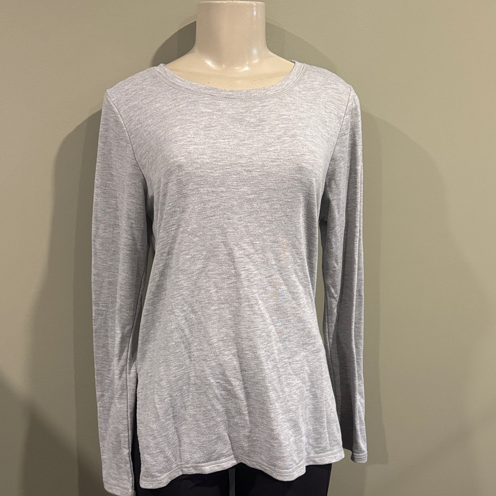 Yogalicious Heather Gray Long-Sleeve Crewneck Top